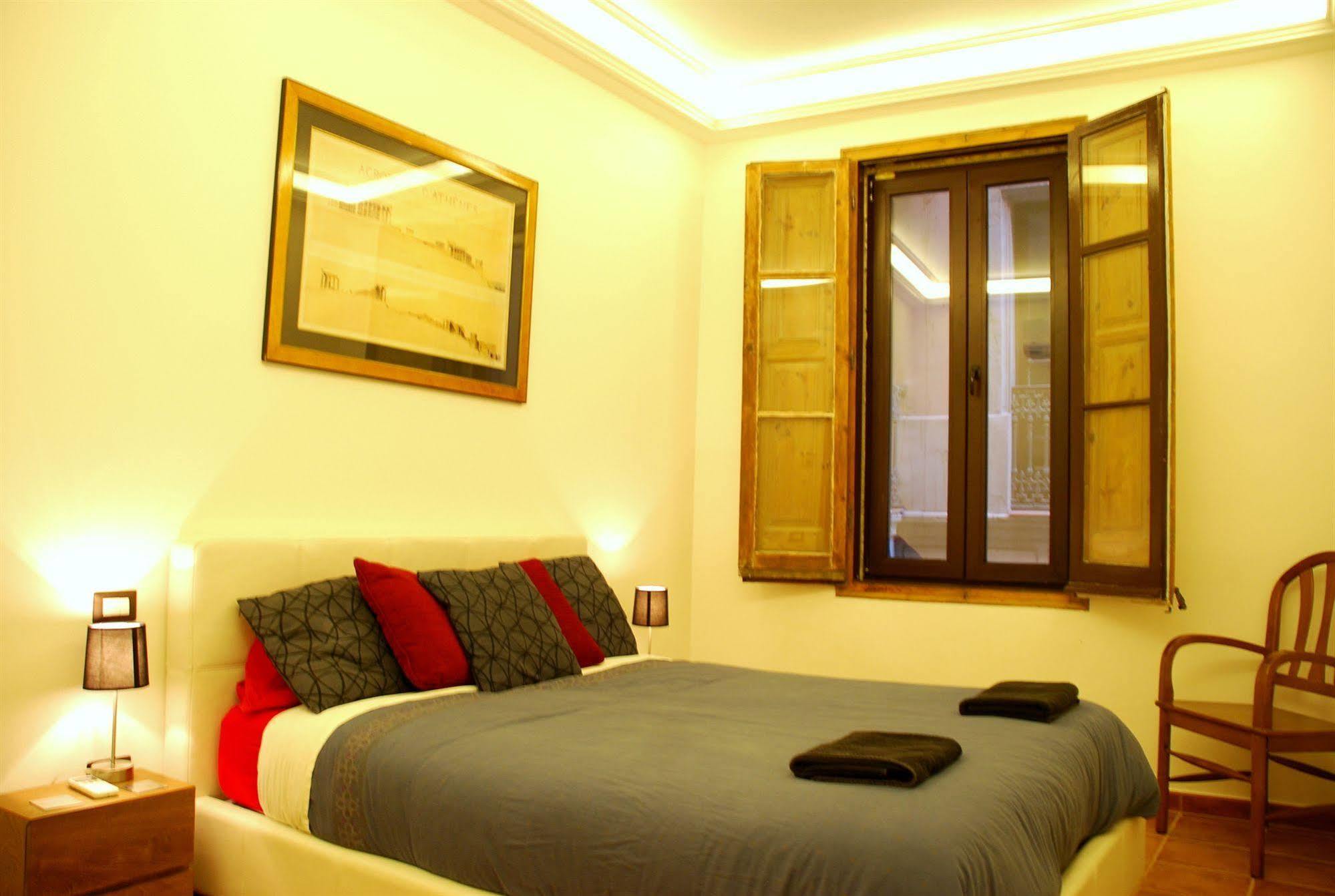 Vidre Home - Plaza Real Barcelona Kültér fotó