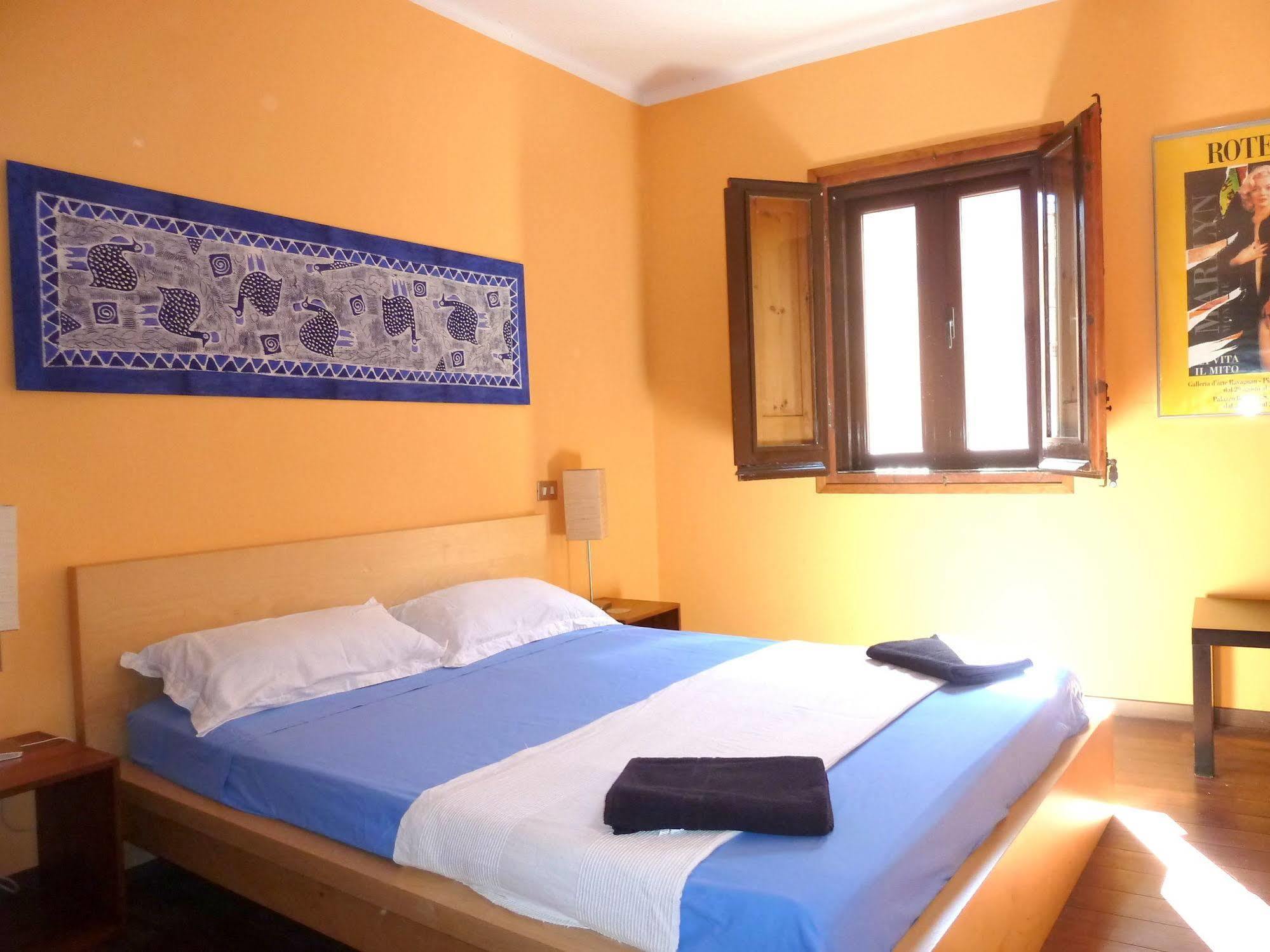 Vidre Home - Plaza Real Barcelona Kültér fotó