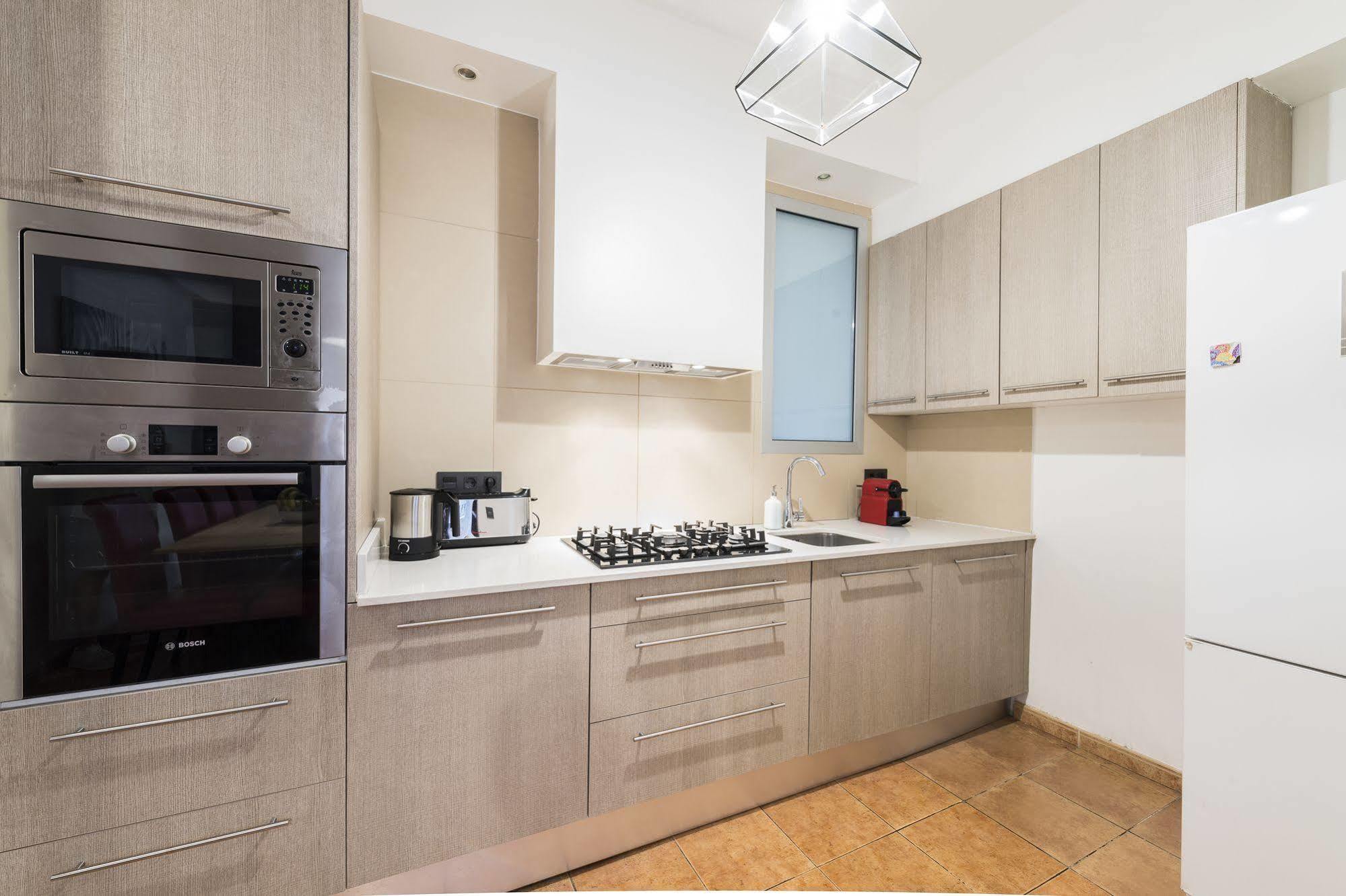 Vidre Home - Plaza Real Barcelona Kültér fotó