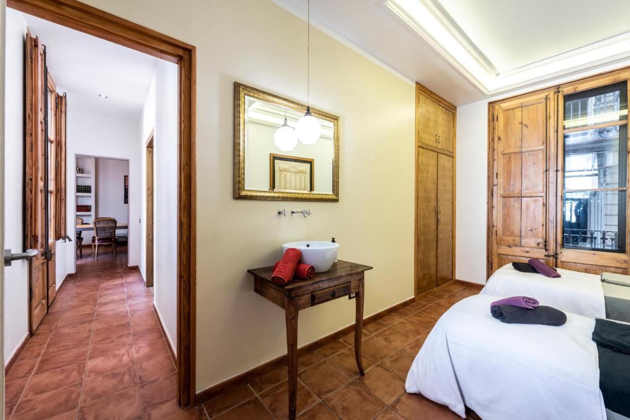 Vidre Home - Plaza Real Barcelona Kültér fotó